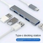 4 in 1 USB C Hub with MacBook